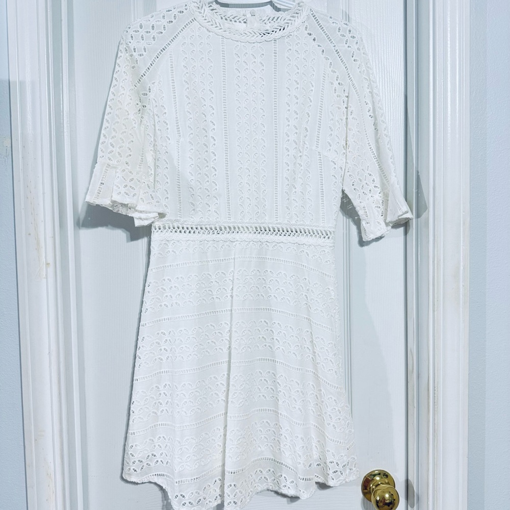 Elegant White Lace Mini Dress